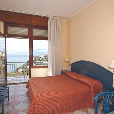 Grand Hotel Moon Valley Vico Equense Zewnętrze zdjęcie