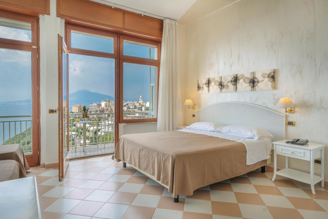 Grand Hotel Moon Valley Vico Equense Zewnętrze zdjęcie