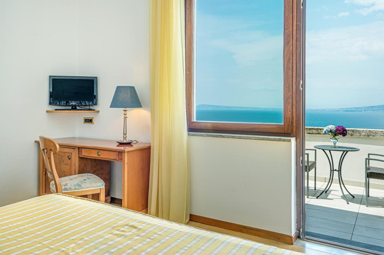 Grand Hotel Moon Valley Vico Equense Zewnętrze zdjęcie