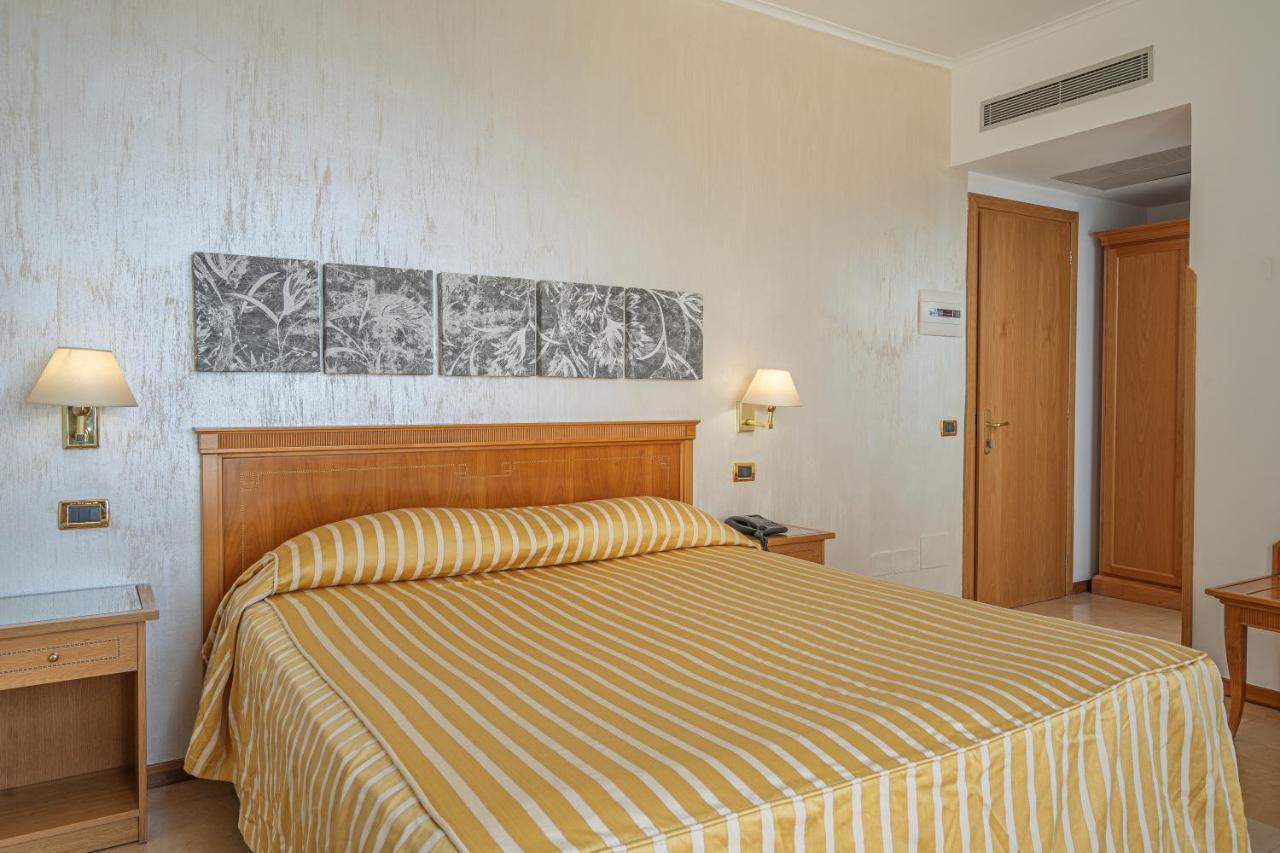 Grand Hotel Moon Valley Vico Equense Zewnętrze zdjęcie