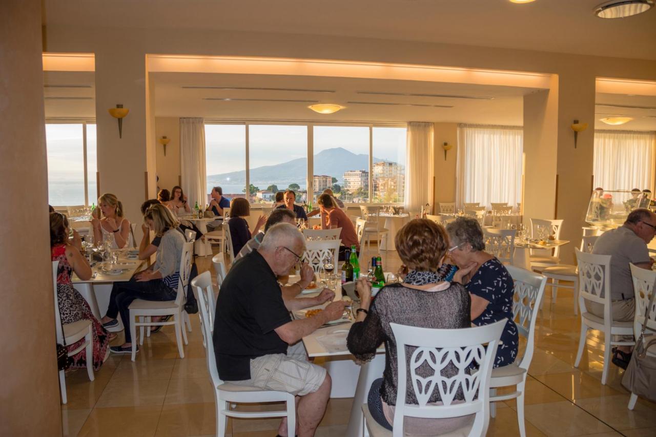 Grand Hotel Moon Valley Vico Equense Zewnętrze zdjęcie