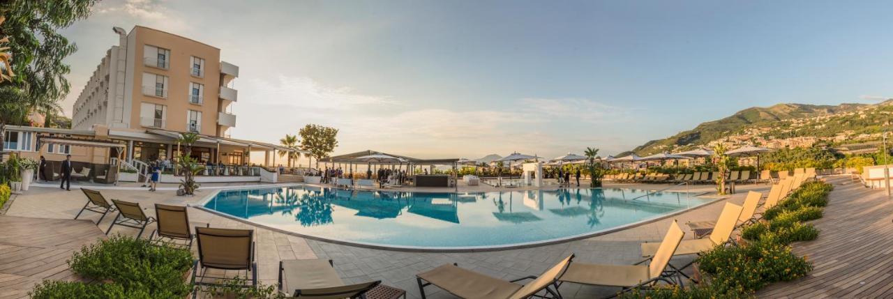 Grand Hotel Moon Valley Vico Equense Zewnętrze zdjęcie